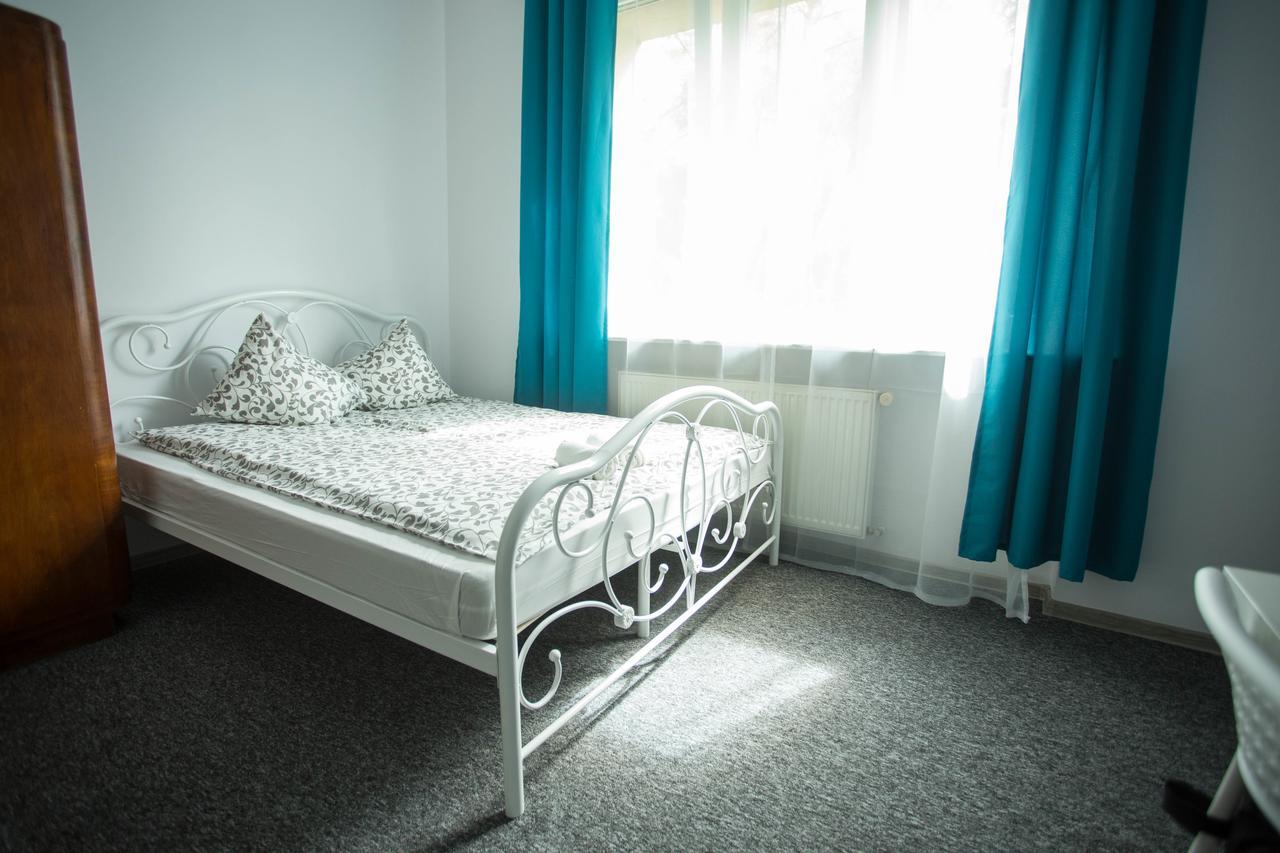 Moonriver Inn Warsawa Bagian luar foto